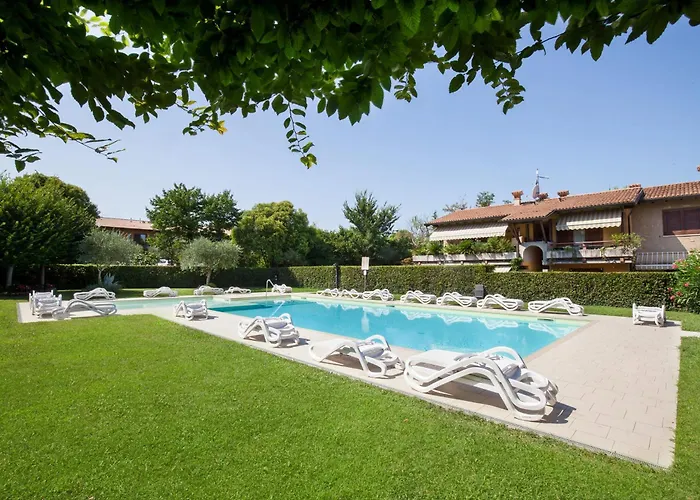 Smeraldo Апартаменты *